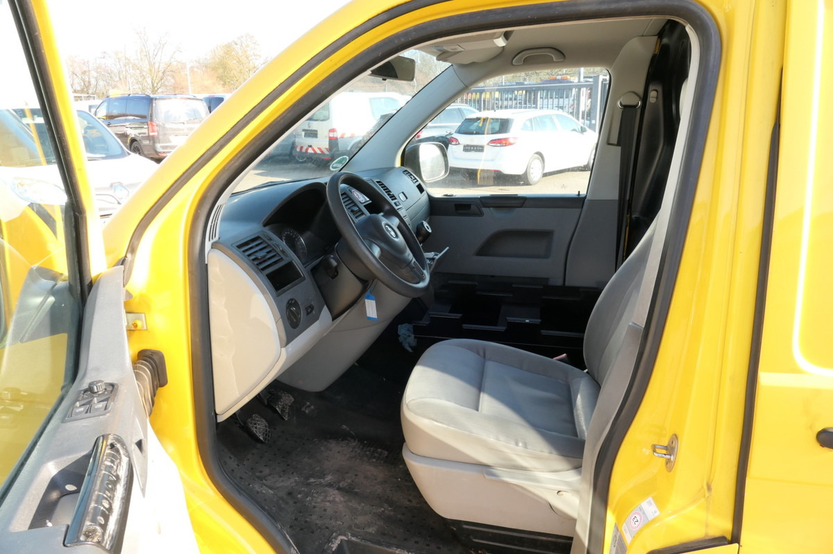 소형 밴 VW T5 Transporter 2.0 TDI 2xSCHIEBETÜR PARKTRONIK E : 사진 8 소형 밴 VW T5 Transporter 2.0 TDI 2xSCHIEBETÜR PARKTRONIK E : 사진 8