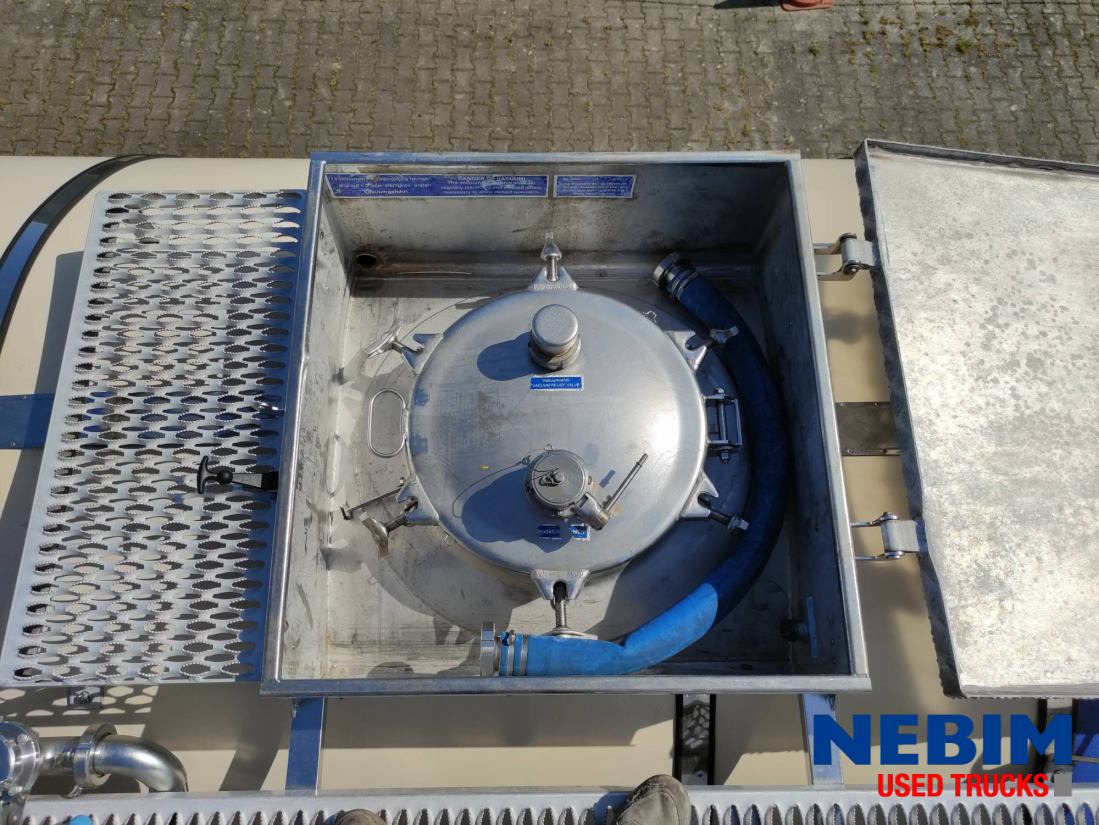 Feldbinder TSA 33.3 electric pump - 3 comp. 8.000 / 22.500 / 3.000 Ltr. - 유조 세미 트레일러 : 사진 4 Feldbinder TSA 33.3 electric pump - 3 comp. 8.000 / 22.500 / 3.000 Ltr. - 유조 세미 트레일러 : 사진 4