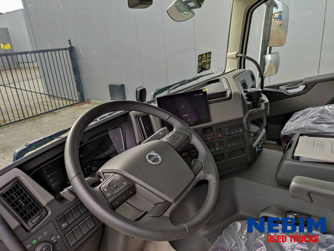 Volvo FM 330 4X2 - 커튼사이더 트럭 : 사진 3 Volvo FM 330 4X2 - 커튼사이더 트럭 : 사진 3