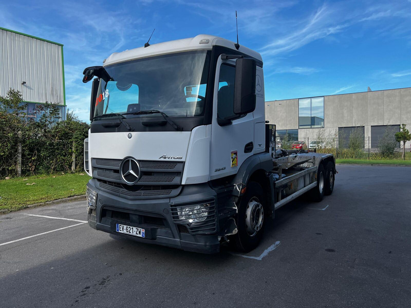 Mercedes-Benz Actros 2543 - 후크 리프트 트럭 : 사진 1 Mercedes-Benz Actros 2543 - 후크 리프트 트럭 : 사진 1