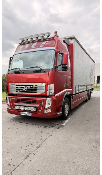 Volvo FH13 540 - 커튼사이더 트럭 : 사진 2 Volvo FH13 540 - 커튼사이더 트럭 : 사진 2