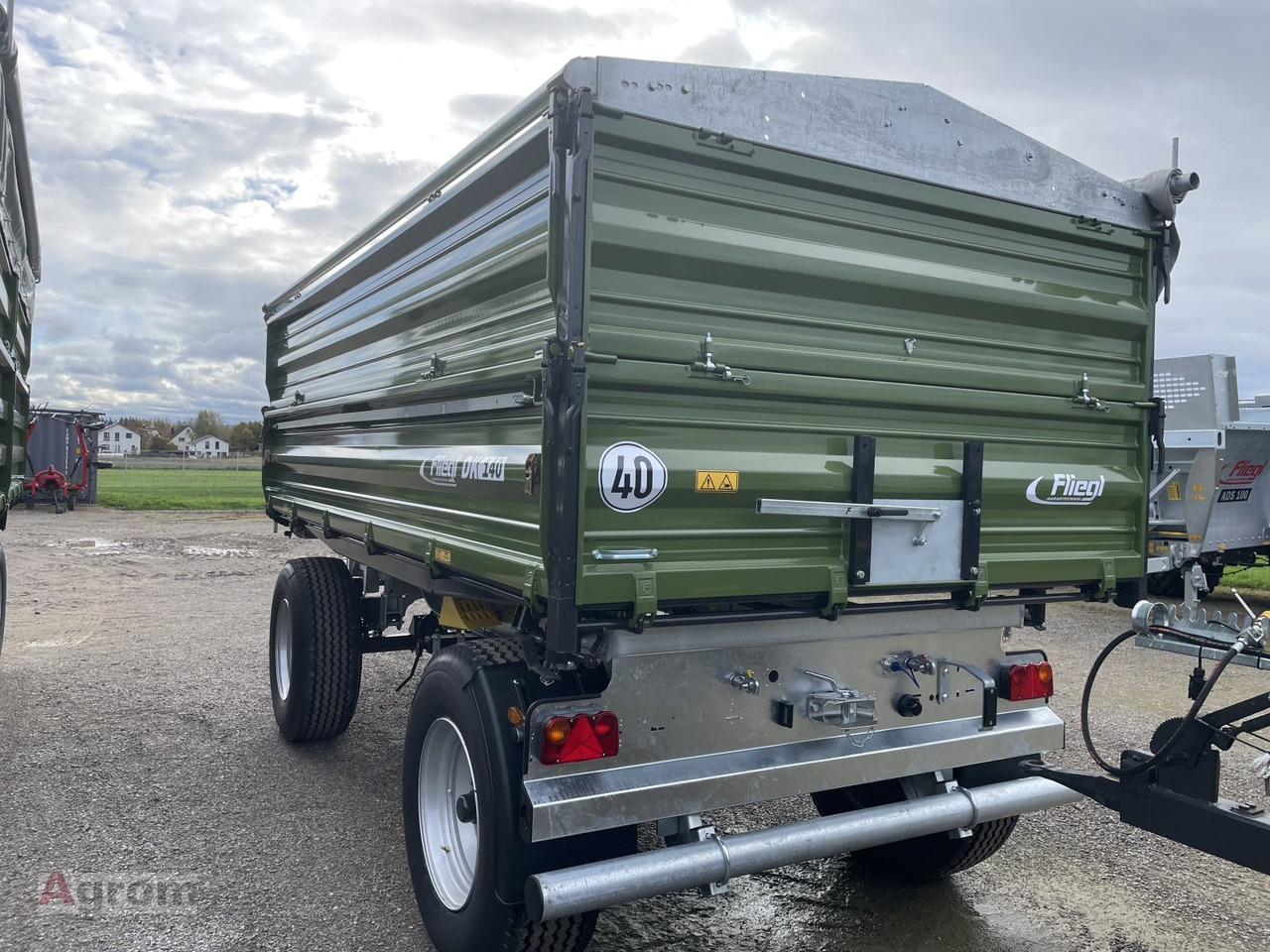 Fliegl DK 140 FOX - 농장 티핑 트레일러/ 덤프 : 사진 3 Fliegl DK 140 FOX - 농장 티핑 트레일러/ 덤프 : 사진 3
