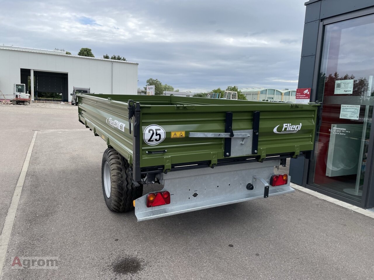 Fliegl EDK 60 FOX - 농장 티핑 트레일러/ 덤프 : 사진 4 Fliegl EDK 60 FOX - 농장 티핑 트레일러/ 덤프 : 사진 4
