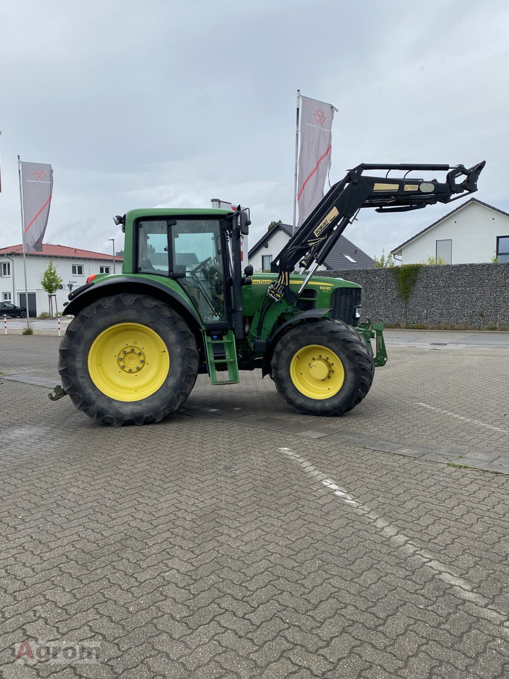 John Deere 6930 Premium - 장궤형 트랙터 : 사진 1 John Deere 6930 Premium - 장궤형 트랙터 : 사진 1