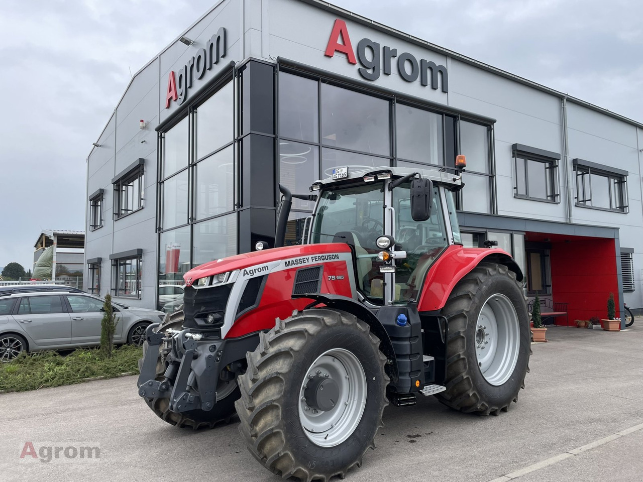 Massey Ferguson 7S.165 Dyna6 EFFICIENT - 장궤형 트랙터 : 사진 1 Massey Ferguson 7S.165 Dyna6 EFFICIENT - 장궤형 트랙터 : 사진 1