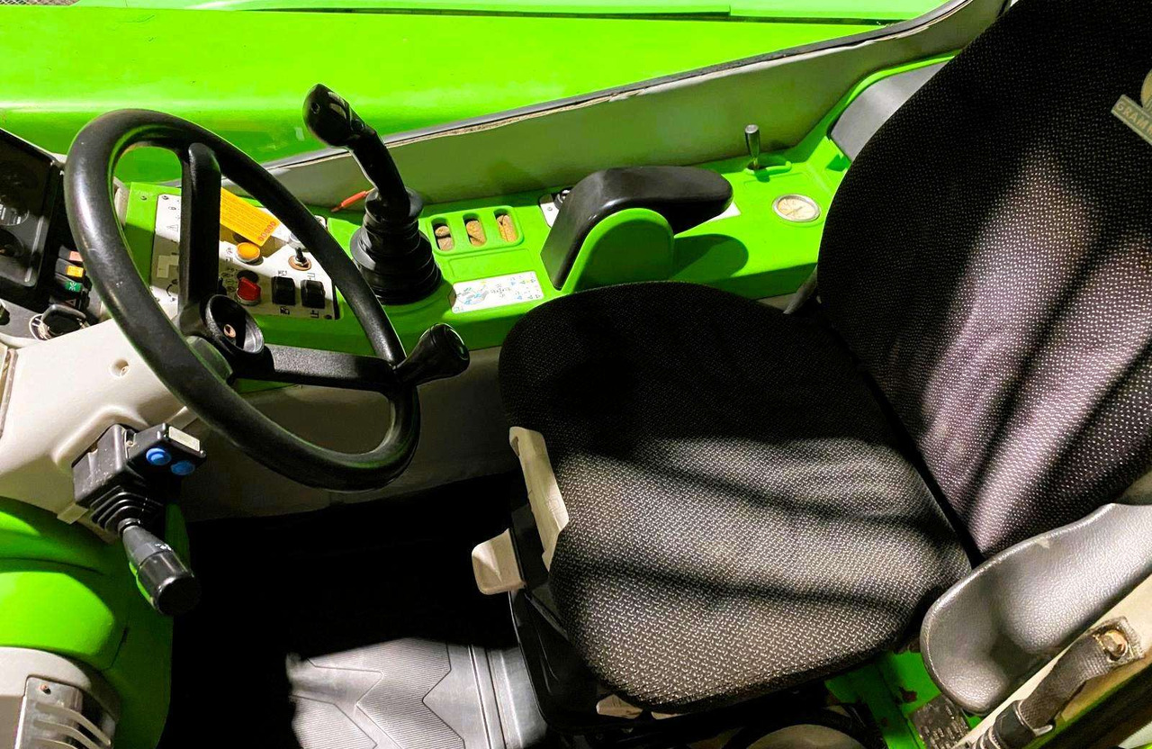 제설기 Merlo P38.10 Turbo Farmer : 사진 6 제설기 Merlo P38.10 Turbo Farmer : 사진 6