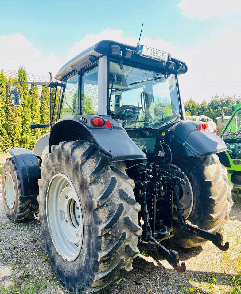 Valtra T121 HT - 장궤형 트랙터 : 사진 3 Valtra T121 HT - 장궤형 트랙터 : 사진 3