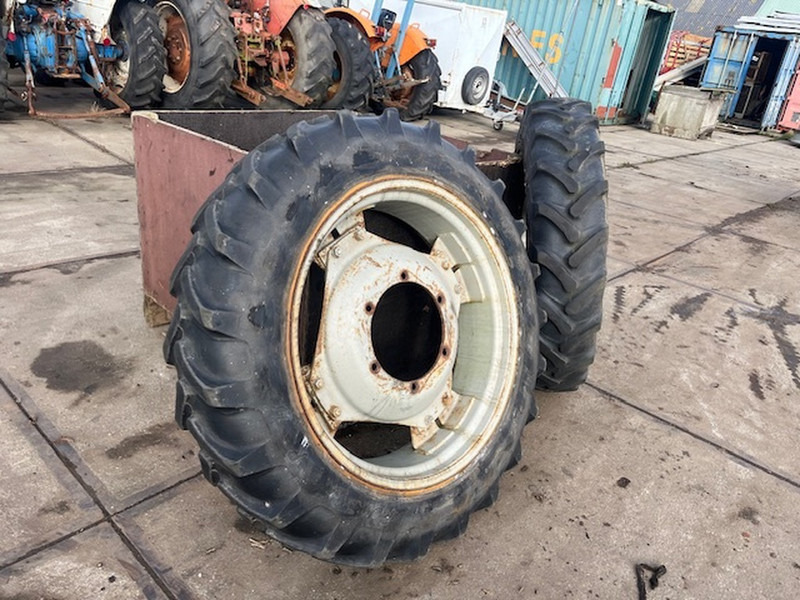 Alliance 11.2 R32 - 타이어 : 사진 4 Alliance 11.2 R32 - 타이어 : 사진 4