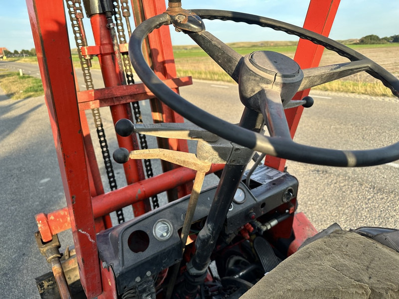 Clark DCY 40 - 디젤 지게차 : 사진 4 Clark DCY 40 - 디젤 지게차 : 사진 4