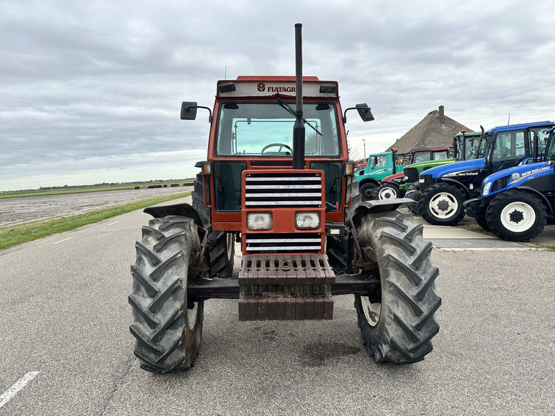 Fiat 110-90 DT - 장궤형 트랙터 : 사진 3 Fiat 110-90 DT - 장궤형 트랙터 : 사진 3