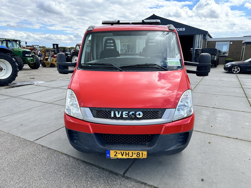 Iveco Daily 40C18 - 패널 밴 : 사진 2 Iveco Daily 40C18 - 패널 밴 : 사진 2