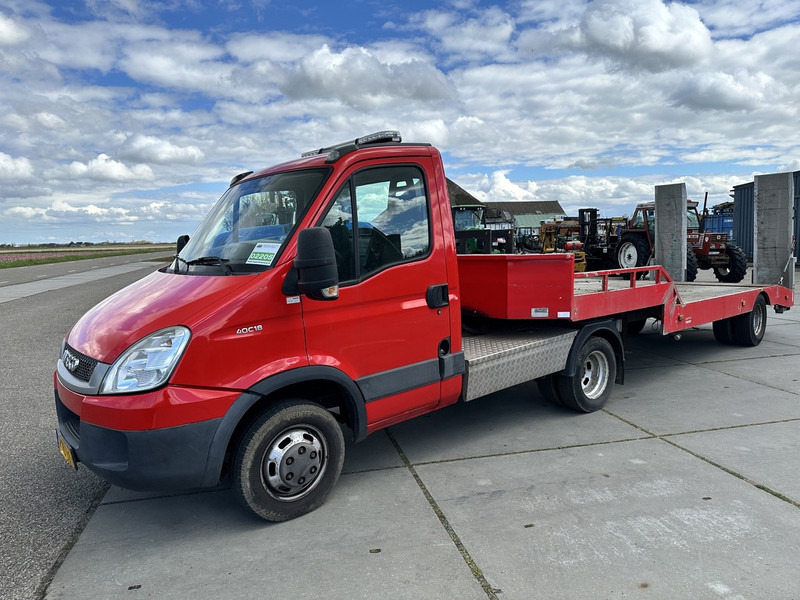 Iveco Daily 40C18 - 패널 밴 : 사진 1 Iveco Daily 40C18 - 패널 밴 : 사진 1