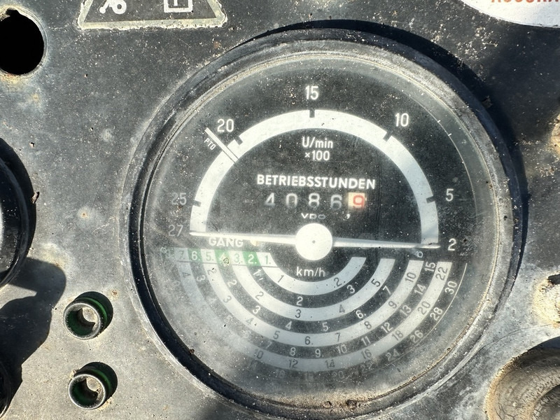 John Deere 2030 - 장궤형 트랙터 : 사진 5 John Deere 2030 - 장궤형 트랙터 : 사진 5