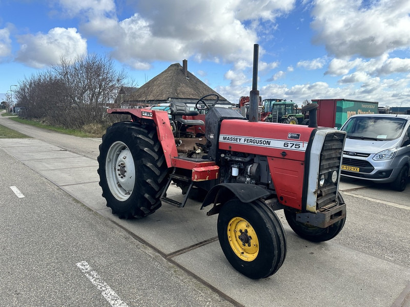 Massey Ferguson 675 - 장궤형 트랙터 : 사진 2 Massey Ferguson 675 - 장궤형 트랙터 : 사진 2