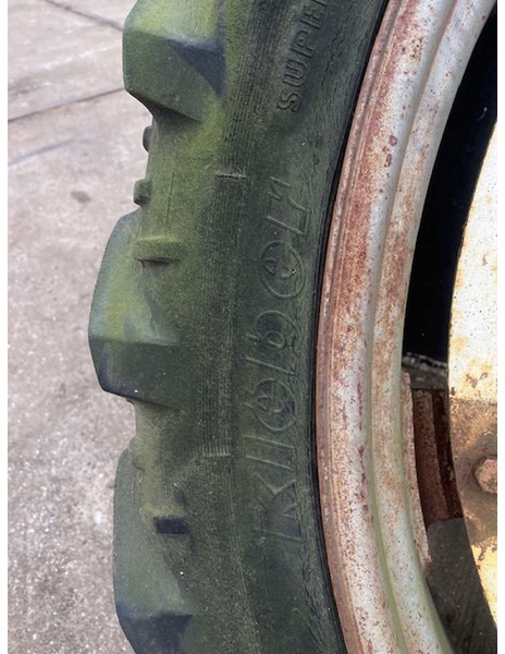 Michelin en kleber 8.3 R44 - 림 : 사진 3 Michelin en kleber 8.3 R44 - 림 : 사진 3