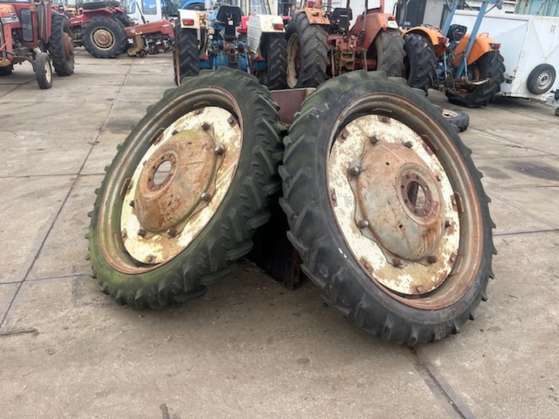 Michelin en kleber 8.3 R44 - 림 : 사진 1 Michelin en kleber 8.3 R44 - 림 : 사진 1