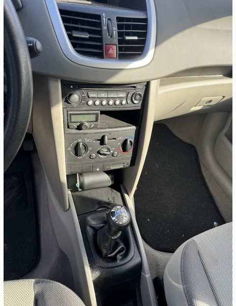 Peugeot 207 - 차량 : 사진 5 Peugeot 207 - 차량 : 사진 5