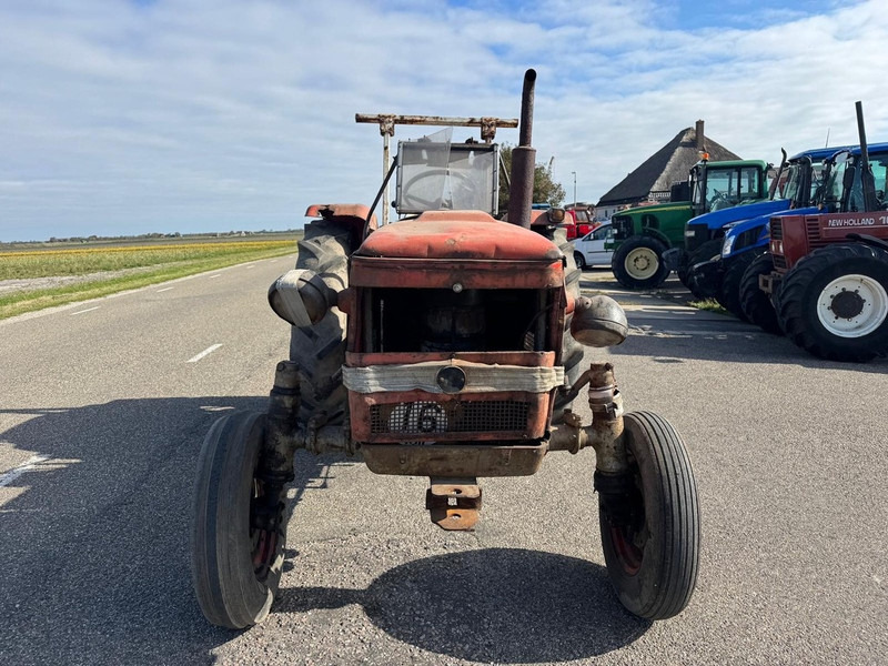 Zetor 4511 - 장궤형 트랙터 : 사진 2 Zetor 4511 - 장궤형 트랙터 : 사진 2