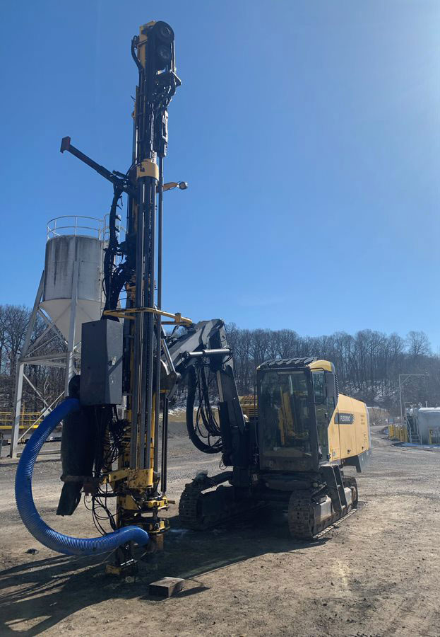 Atlas Copco FlexiROC T45 - 드릴링 리그 : 사진 2 Atlas Copco FlexiROC T45 - 드릴링 리그 : 사진 2