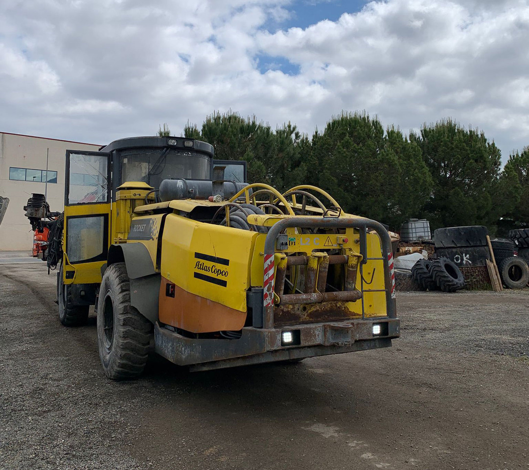 Atlas Copco L2C - 방향성 보링 머신 : 사진 5 Atlas Copco L2C - 방향성 보링 머신 : 사진 5