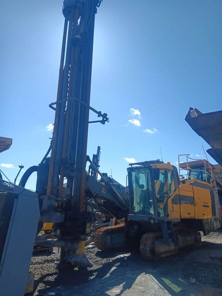 Atlas Copco ROC L7 (40)CR - 드릴링 리그 : 사진 1 Atlas Copco ROC L7 (40)CR - 드릴링 리그 : 사진 1
