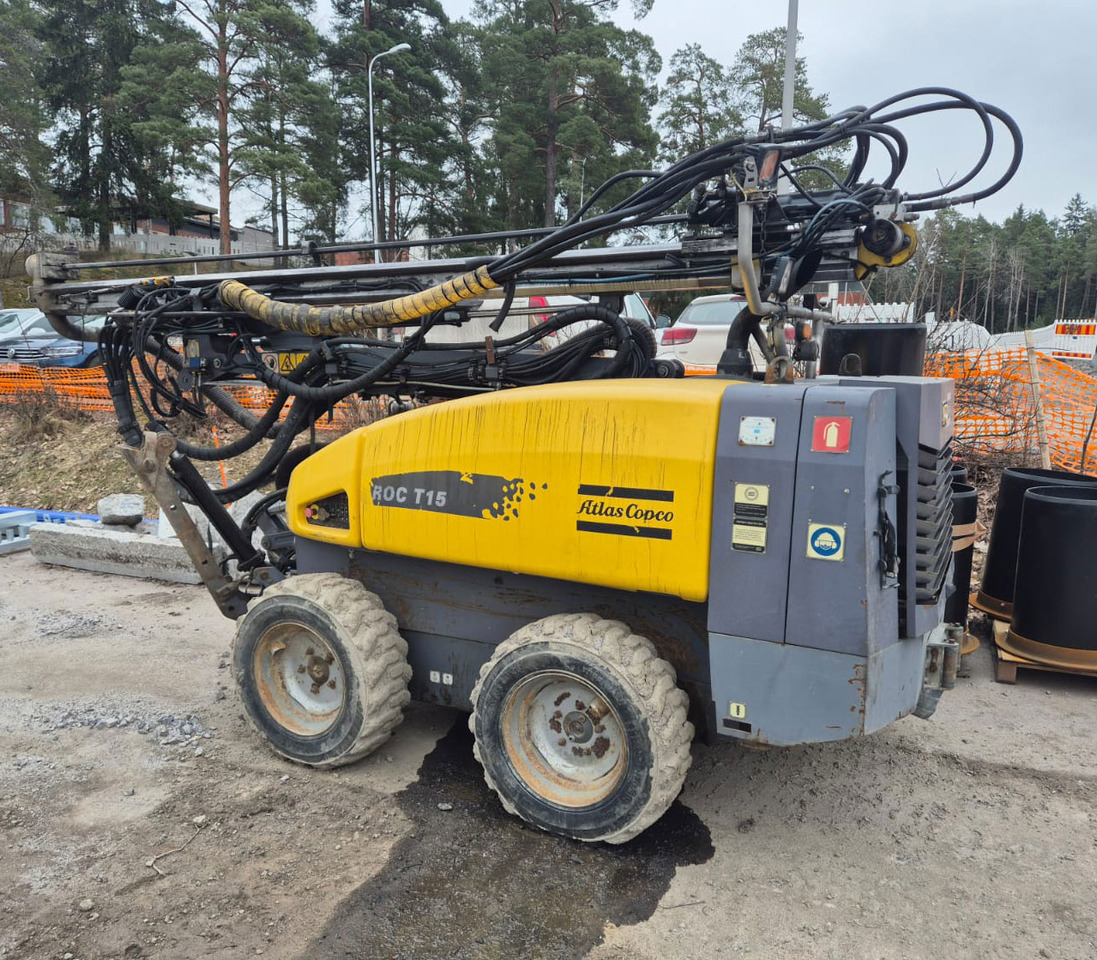 Atlas Copco ROC T15 - 드릴링 리그 : 사진 3 Atlas Copco ROC T15 - 드릴링 리그 : 사진 3