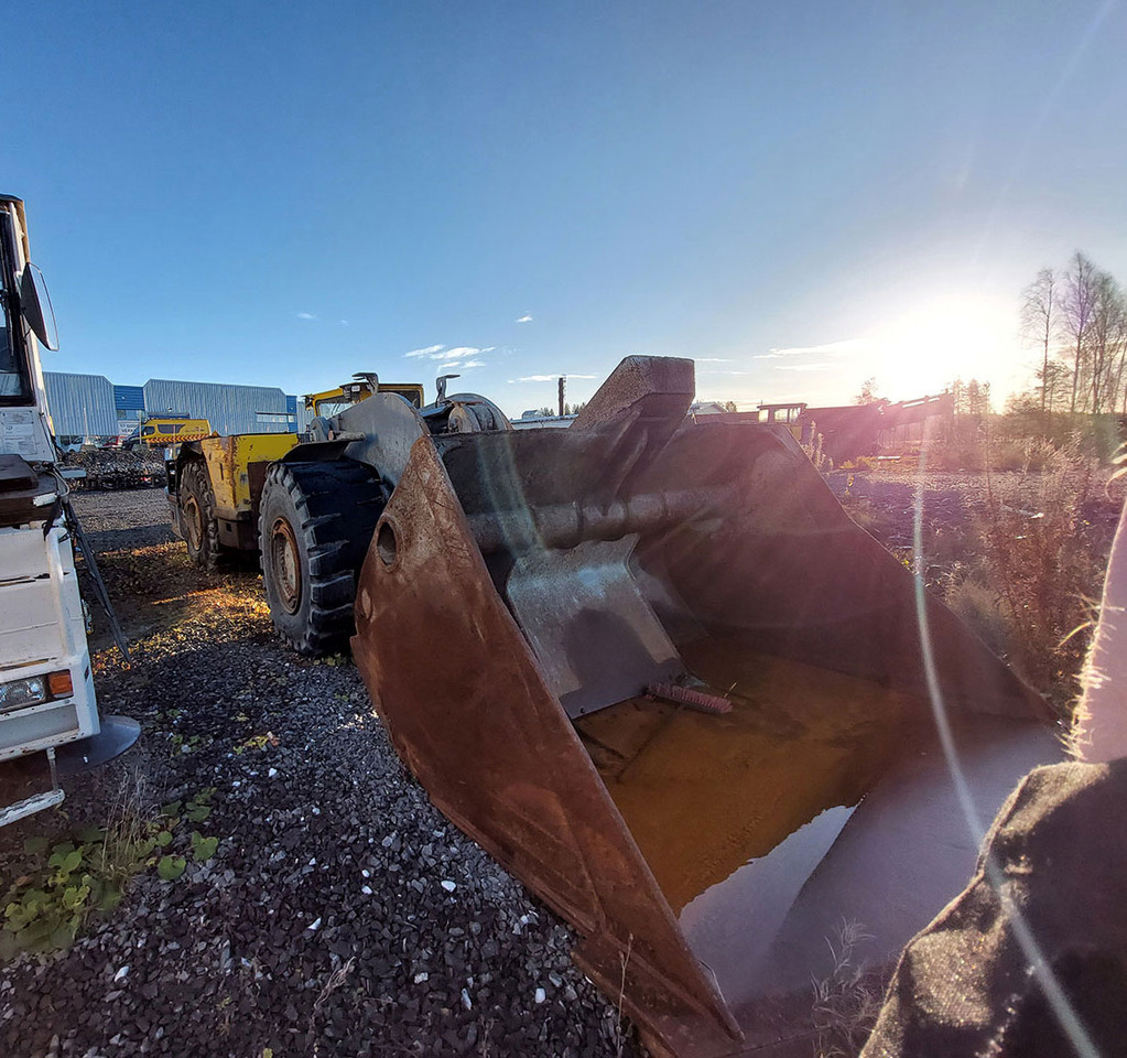 Atlas Copco ST14 - 광산 기계 : 사진 5 Atlas Copco ST14 - 광산 기계 : 사진 5