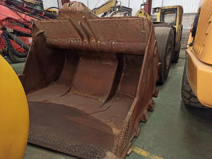 Atlas Copco ST14 - 광산 기계 : 사진 4 Atlas Copco ST14 - 광산 기계 : 사진 4