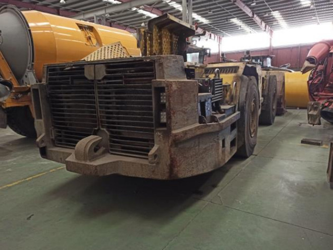 Atlas Copco ST14 - 광산 기계 : 사진 3 Atlas Copco ST14 - 광산 기계 : 사진 3