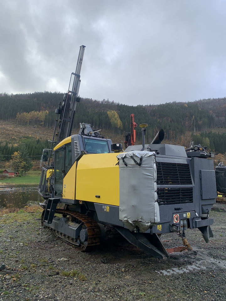 Atlas Copco SmartROC T40-11 - 드릴링 리그 : 사진 4 Atlas Copco SmartROC T40-11 - 드릴링 리그 : 사진 4