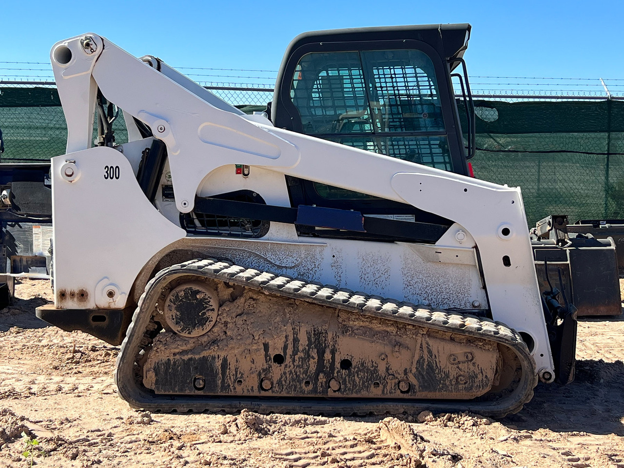 Bobcat T870 - 스키드 스티어 로더 : 사진 1 Bobcat T870 - 스키드 스티어 로더 : 사진 1