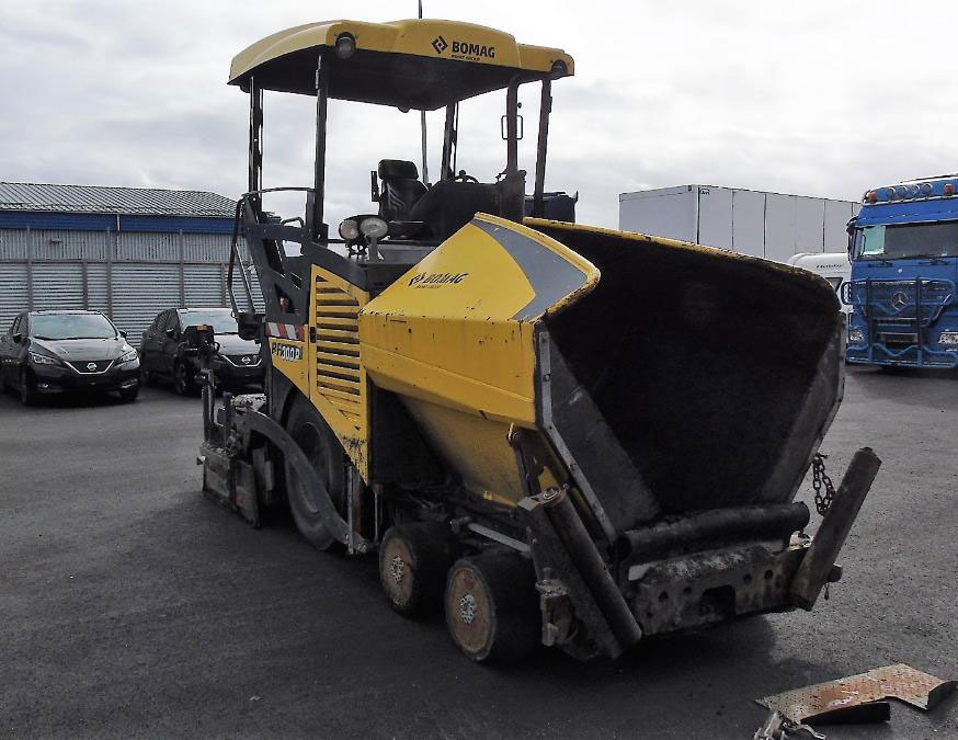 Bomag BF300 P-2 - 아스팔트 포장기 : 사진 3 Bomag BF300 P-2 - 아스팔트 포장기 : 사진 3