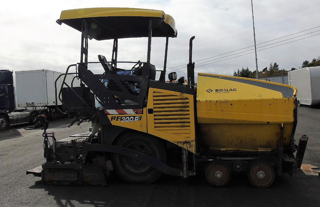 Bomag BF300 P-2 - 아스팔트 포장기 : 사진 5 Bomag BF300 P-2 - 아스팔트 포장기 : 사진 5