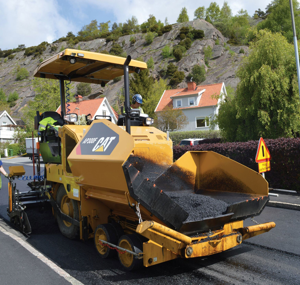 Caterpillar AP300F - 아스팔트 포장기 : 사진 2 Caterpillar AP300F - 아스팔트 포장기 : 사진 2