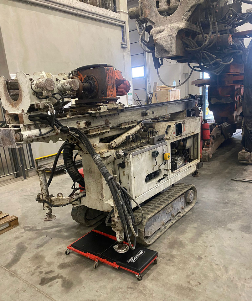 Comacchio GEO 205 - 드릴링 리그 : 사진 2 Comacchio GEO 205 - 드릴링 리그 : 사진 2