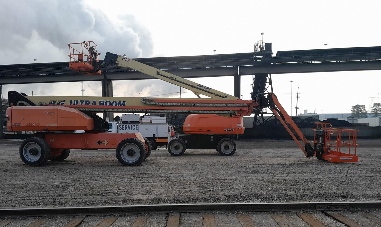 JLG 1200SJP - 망원형 휠 로더 : 사진 1 JLG 1200SJP - 망원형 휠 로더 : 사진 1