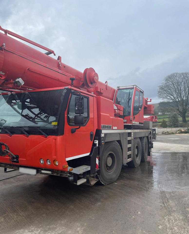 Liebherr LTM 1055-3.1 - 모바일 크레인 : 사진 2 Liebherr LTM 1055-3.1 - 모바일 크레인 : 사진 2