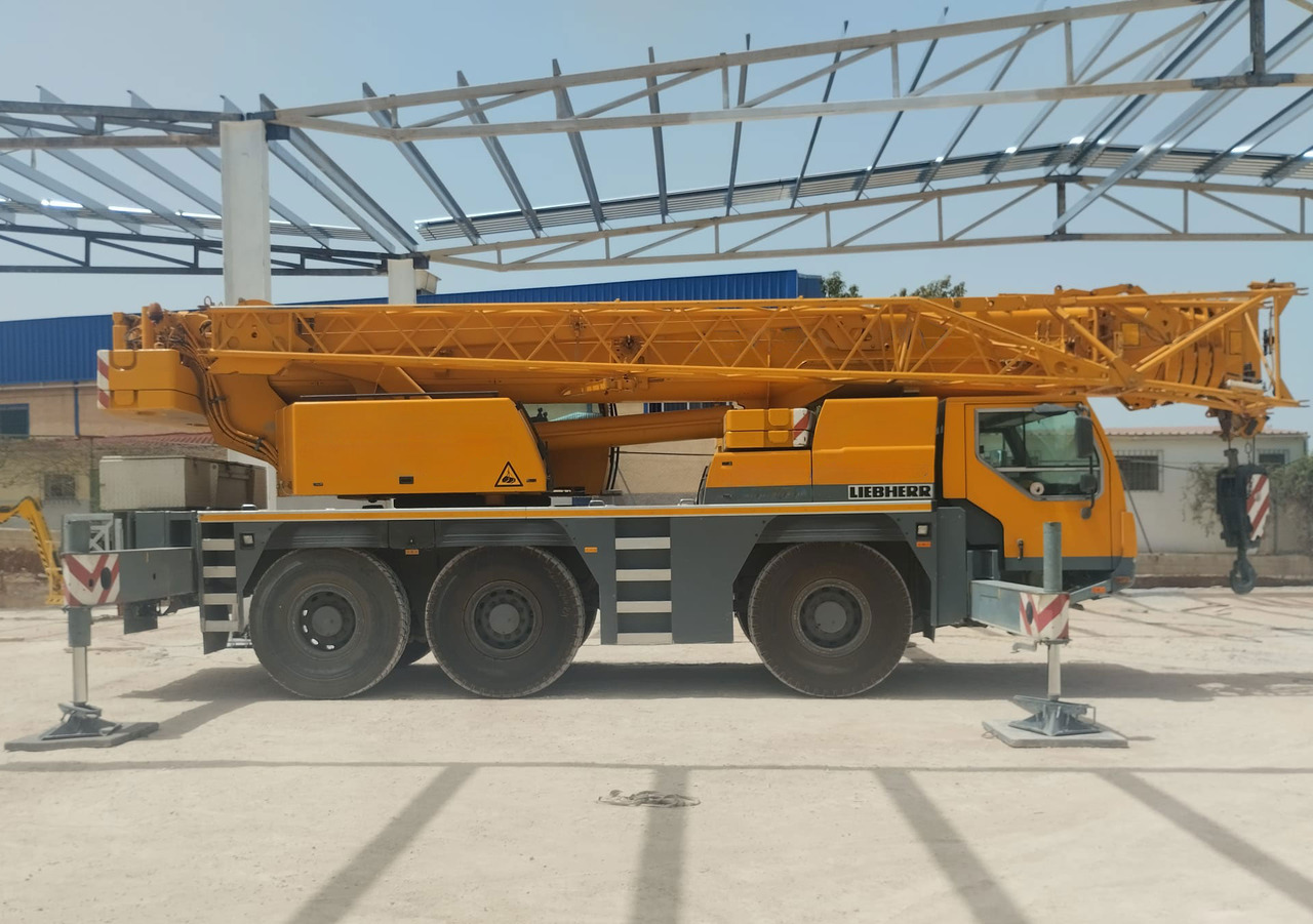 Liebherr LTM 1055-3.1 - 모바일 크레인 : 사진 5 Liebherr LTM 1055-3.1 - 모바일 크레인 : 사진 5