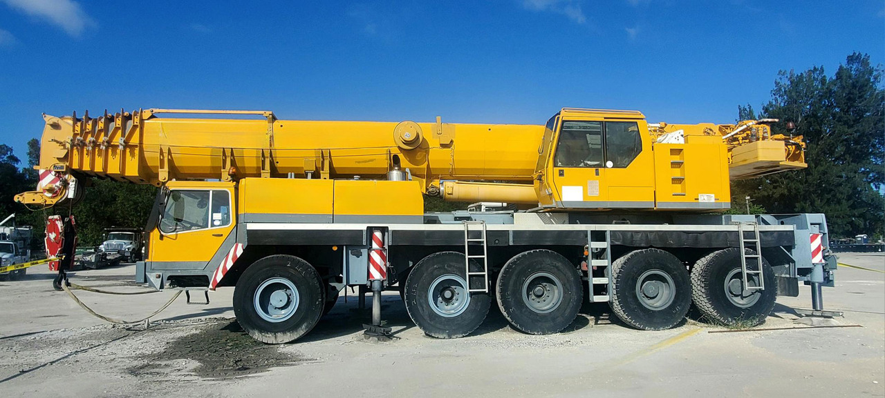 Liebherr LTM 1120-1 - 모바일 크레인 : 사진 2 Liebherr LTM 1120-1 - 모바일 크레인 : 사진 2