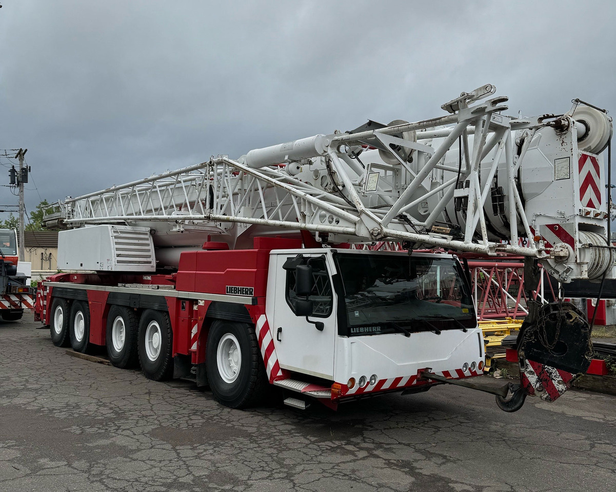 Liebherr LTM 1220-5.1 - 모바일 크레인 : 사진 2 Liebherr LTM 1220-5.1 - 모바일 크레인 : 사진 2