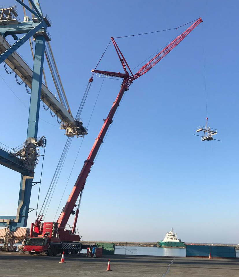 Liebherr LTM 1350-6.1 - 모바일 크레인 : 사진 4 Liebherr LTM 1350-6.1 - 모바일 크레인 : 사진 4