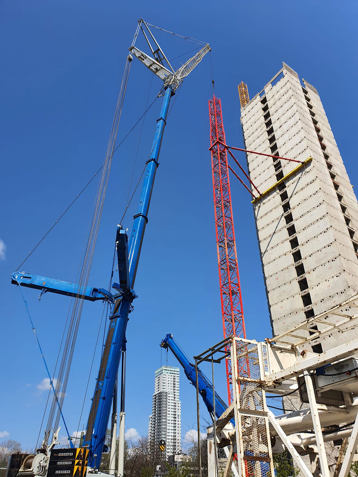 Liebherr LTM 1400-7.1 - 모바일 크레인 : 사진 4 Liebherr LTM 1400-7.1 - 모바일 크레인 : 사진 4