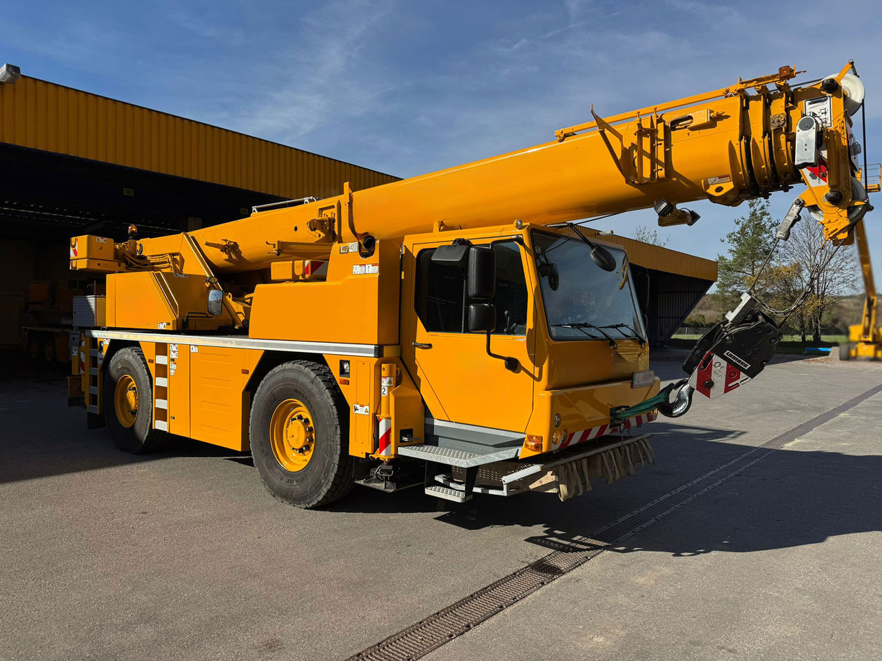 Liebherr LTM1030-2.1 - 모바일 크레인 : 사진 2 Liebherr LTM1030-2.1 - 모바일 크레인 : 사진 2