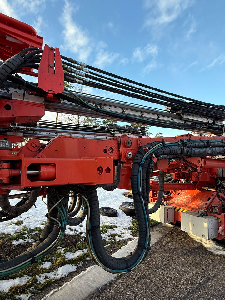 드릴링 리그 Sandvik DT922I : 사진 6