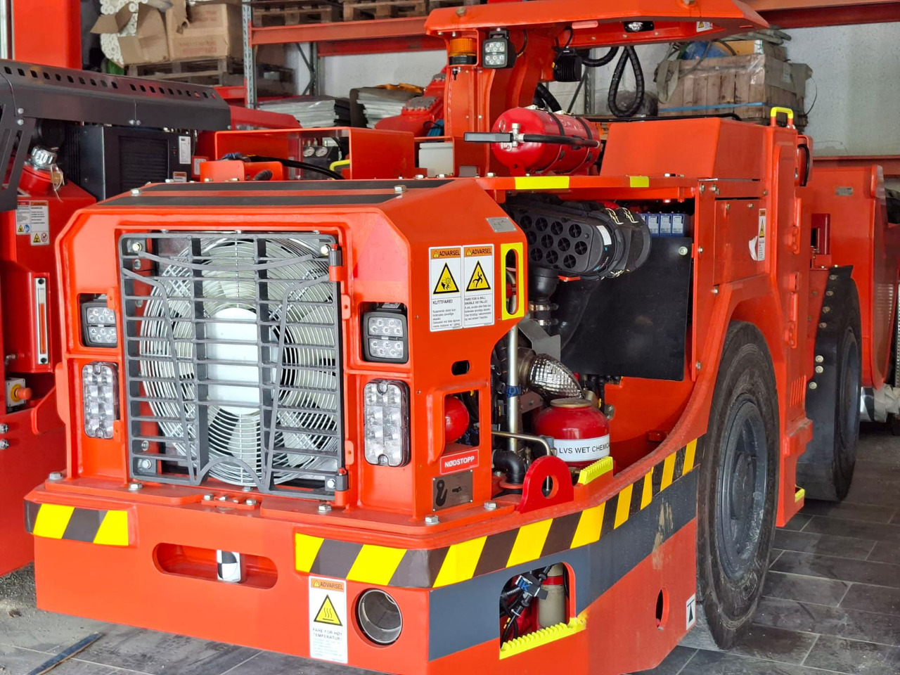 Sandvik LH202 - 광산 기계 : 사진 2 Sandvik LH202 - 광산 기계 : 사진 2