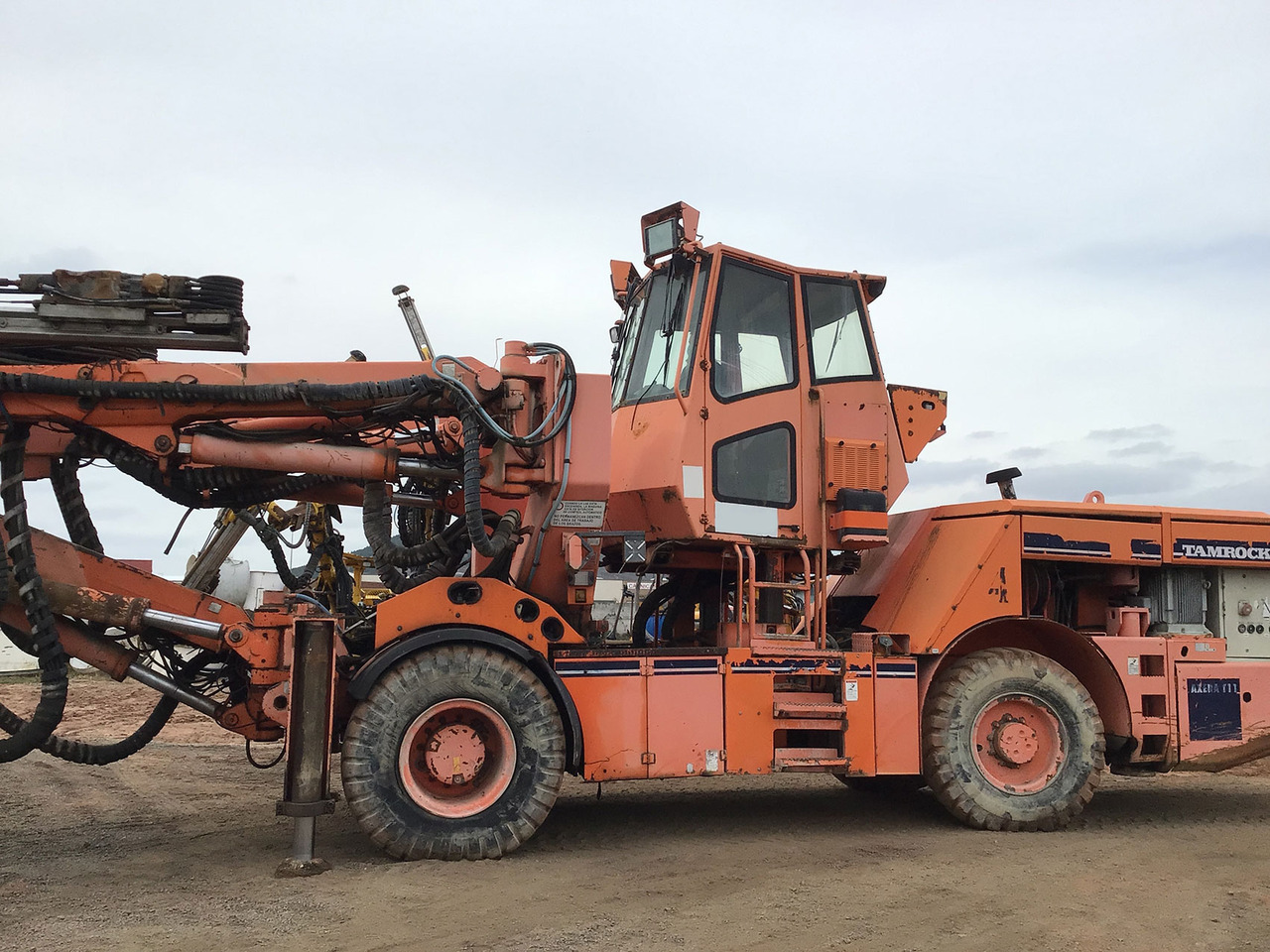 Tamrock Axera T11 Data-315 C - 방향성 보링 머신 : 사진 2 Tamrock Axera T11 Data-315 C - 방향성 보링 머신 : 사진 2