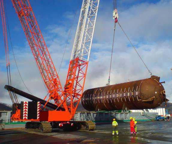 Terex Demag CC 2400-1 - 크롤러 크레인 : 사진 2 Terex Demag CC 2400-1 - 크롤러 크레인 : 사진 2