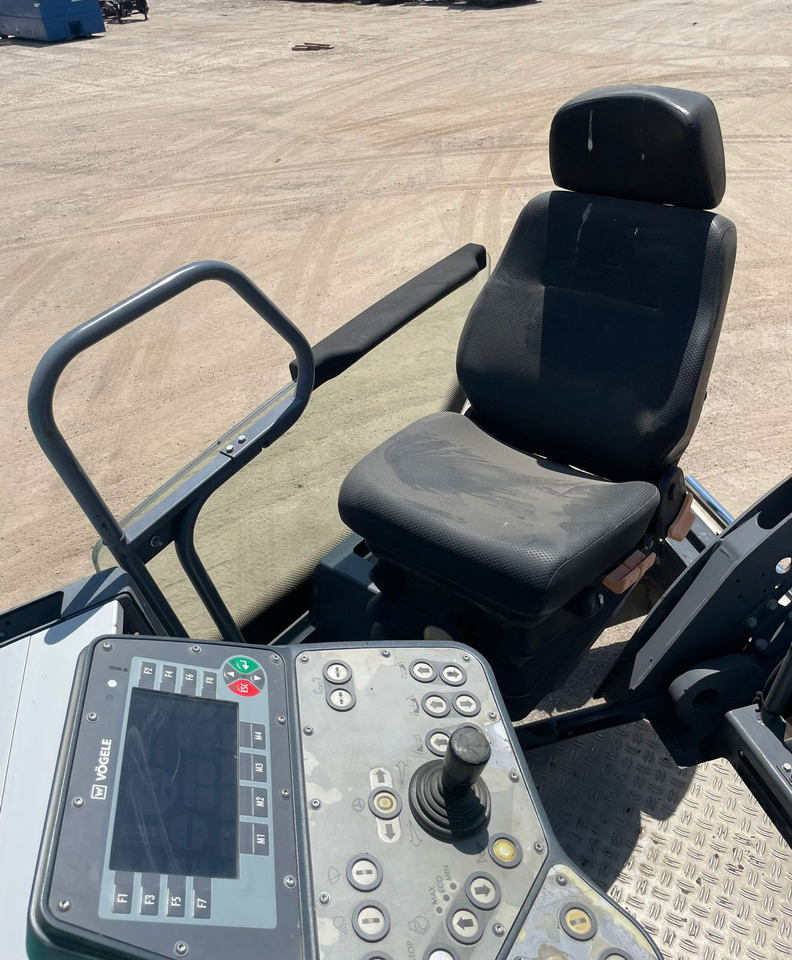 아스팔트 포장기 Vogele Super 2000-3i : 사진 7 아스팔트 포장기 Vogele Super 2000-3i : 사진 7