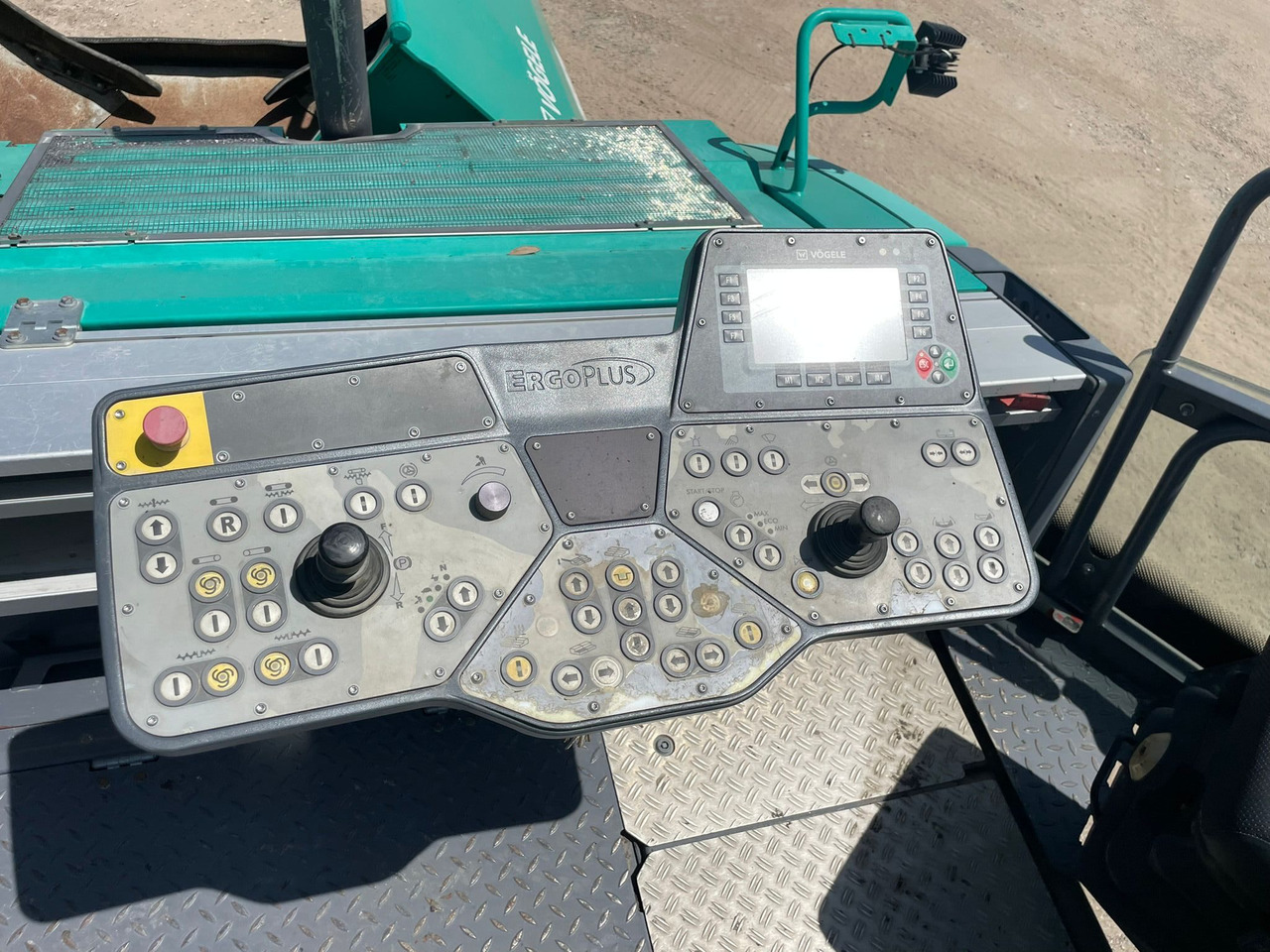 아스팔트 포장기 Vogele Super 2000-3i : 사진 6 아스팔트 포장기 Vogele Super 2000-3i : 사진 6