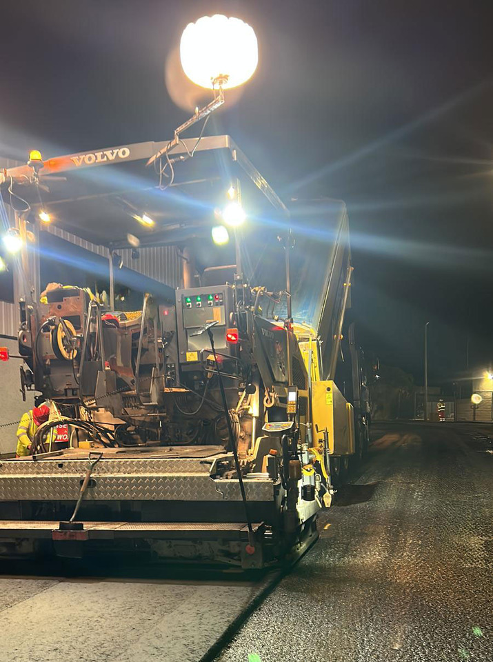 Volvo ABG P6870C - 아스팔트 포장기 : 사진 5 Volvo ABG P6870C - 아스팔트 포장기 : 사진 5